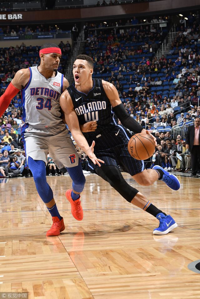 国脚恢复训练，伤病情况明显好转