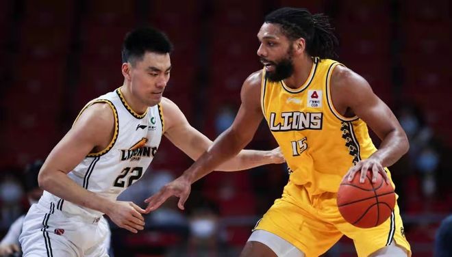 为未来的中国足球加油、点赞！——大中国和全世界的人民大团结万岁！