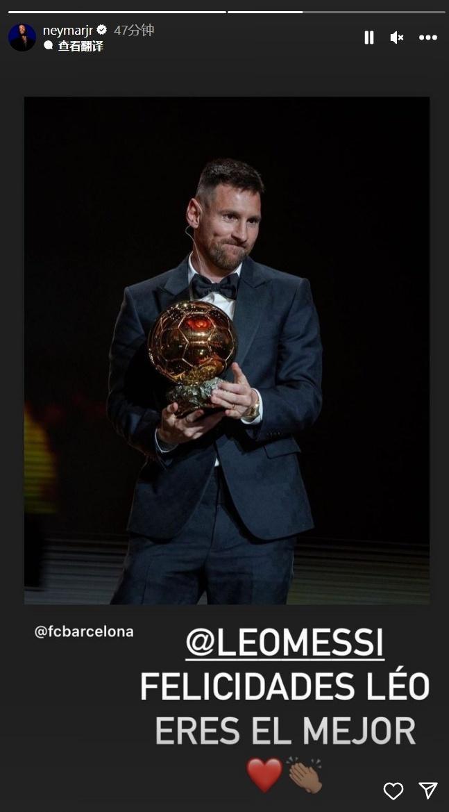 女生在校内打篮球技法惊人，男同学现场沸腾被实力圈粉