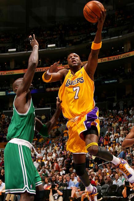 足球——欧冠：国际米兰晋级八强