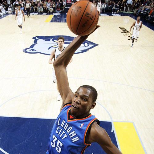 安切洛蒂执教皇马踢了25次两回合淘汰赛，21次晋